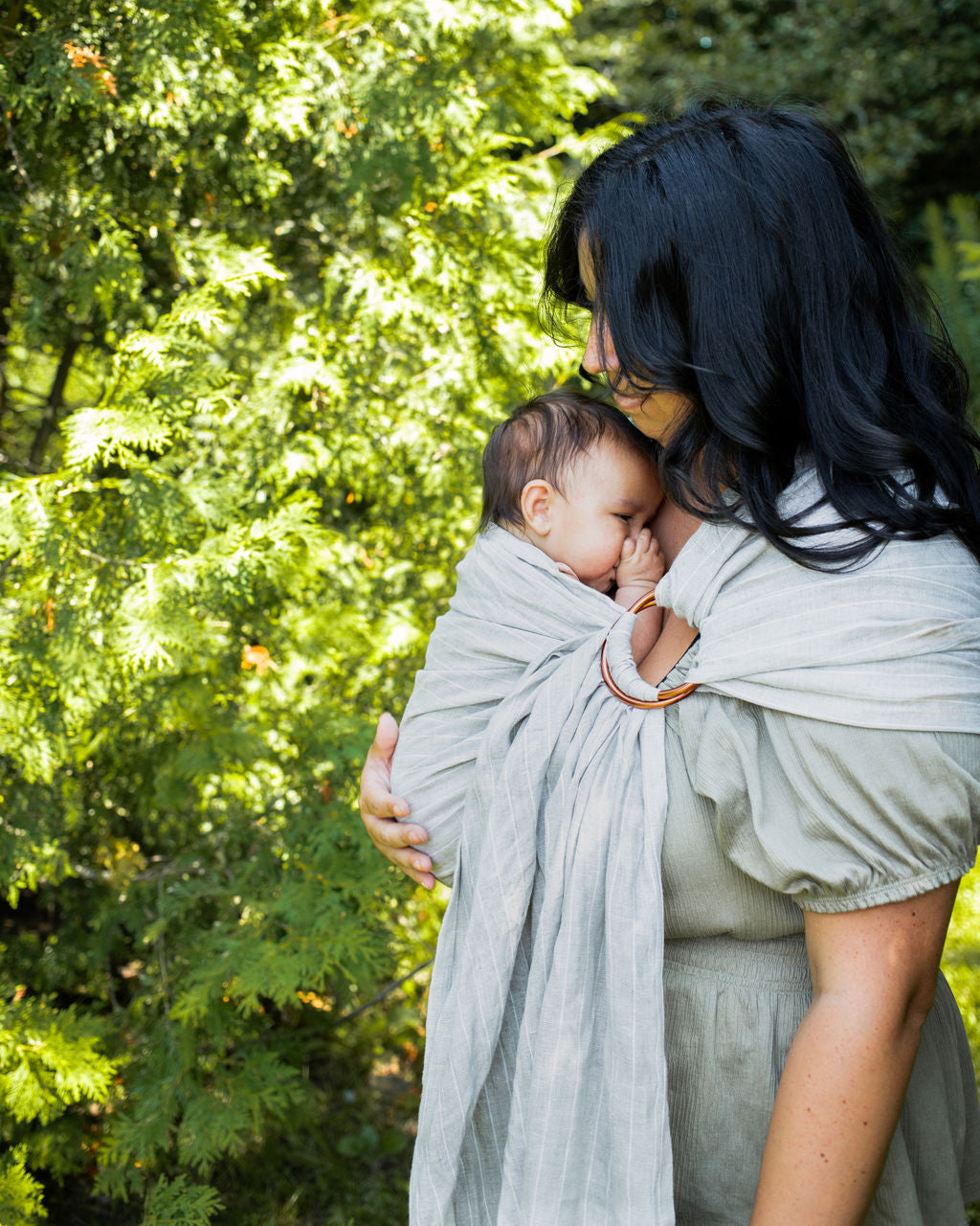 Wearing a ring sling outlet