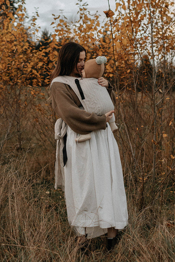KIN | Mei Dai | Half-Buckle | Ergonomic Baby Carrier