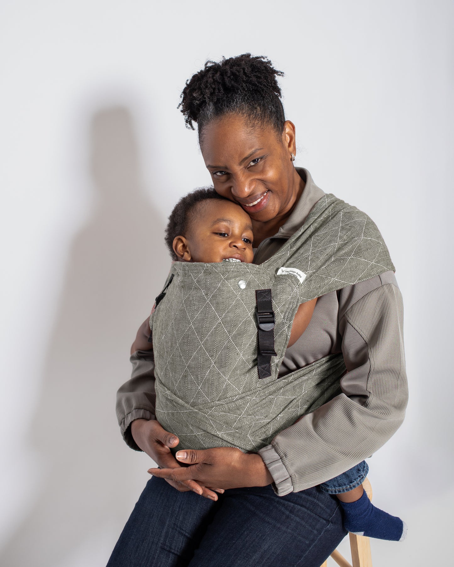 KIN X LoveHeld | Mei Dai | Half-Buckle | Ergonomic Baby Carrier