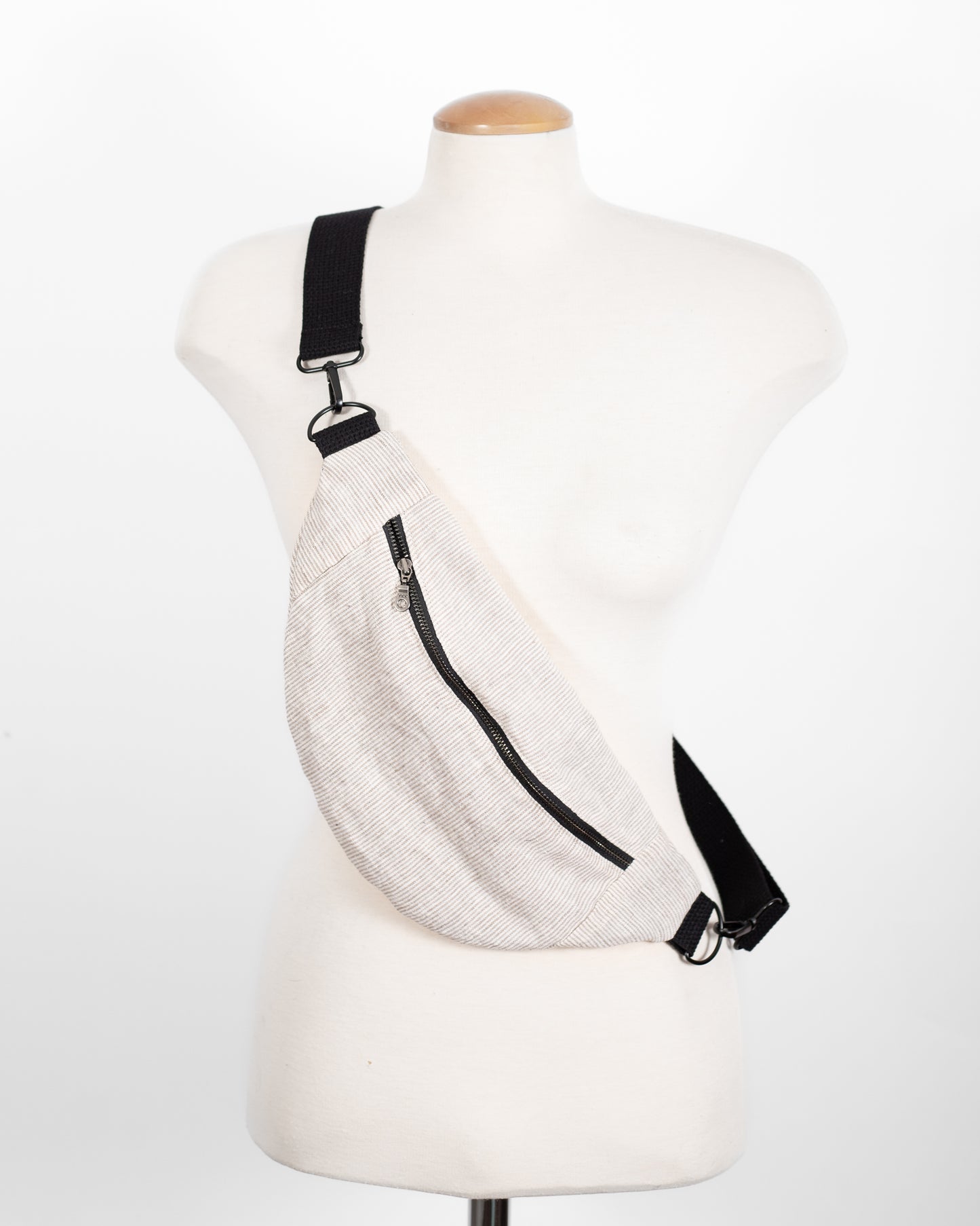 Kangaroo Bag | Minimal Bag