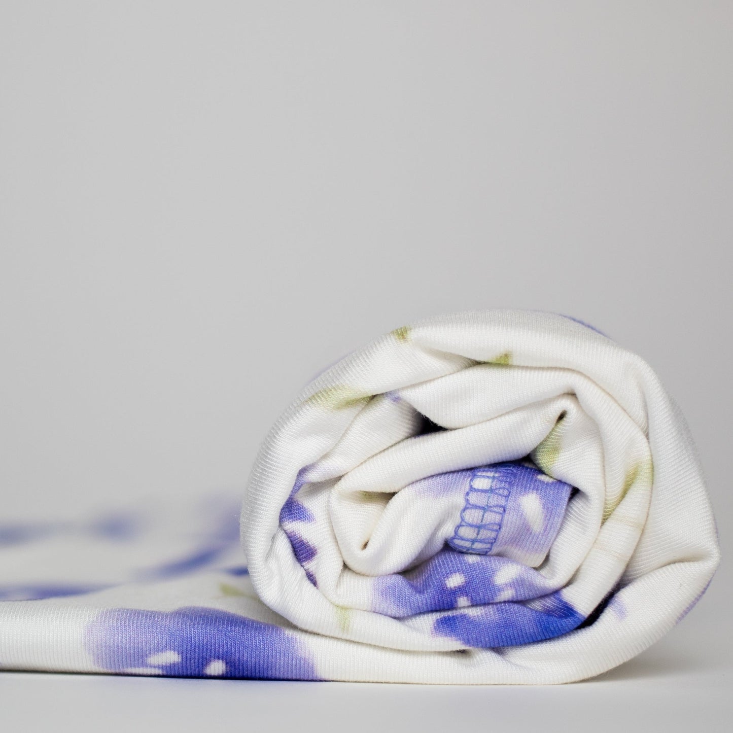 Swaddle | Carolina