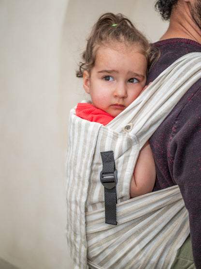 KIN | Mei Dai | Half-Buckle | Ergonomic Baby Carrier