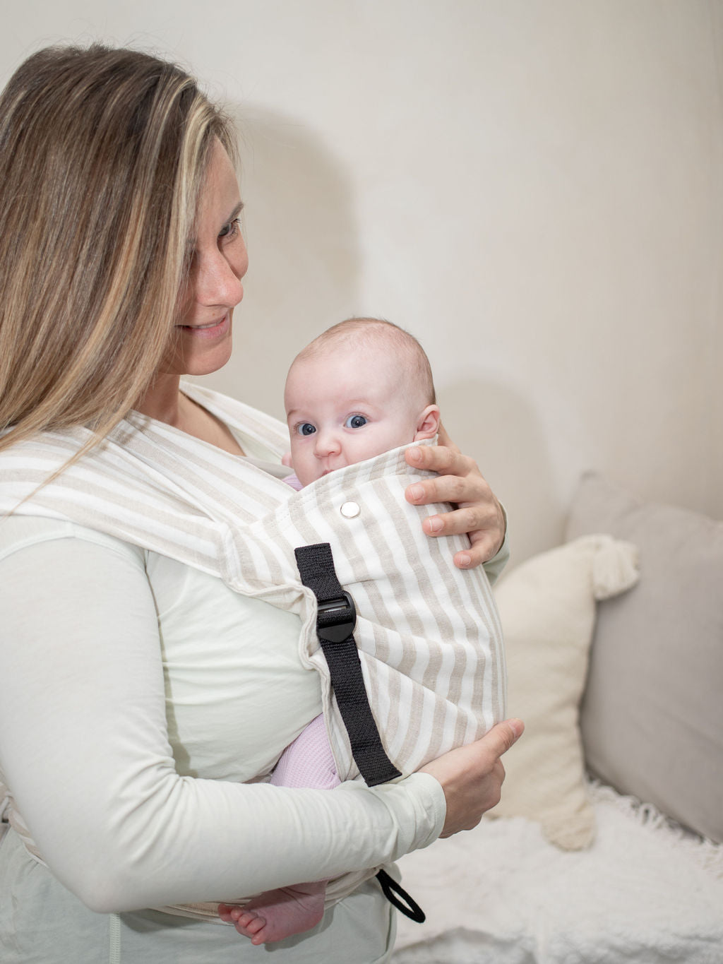 KIN | Mei Dai | Half-Buckle | Ergonomic Baby Carrier