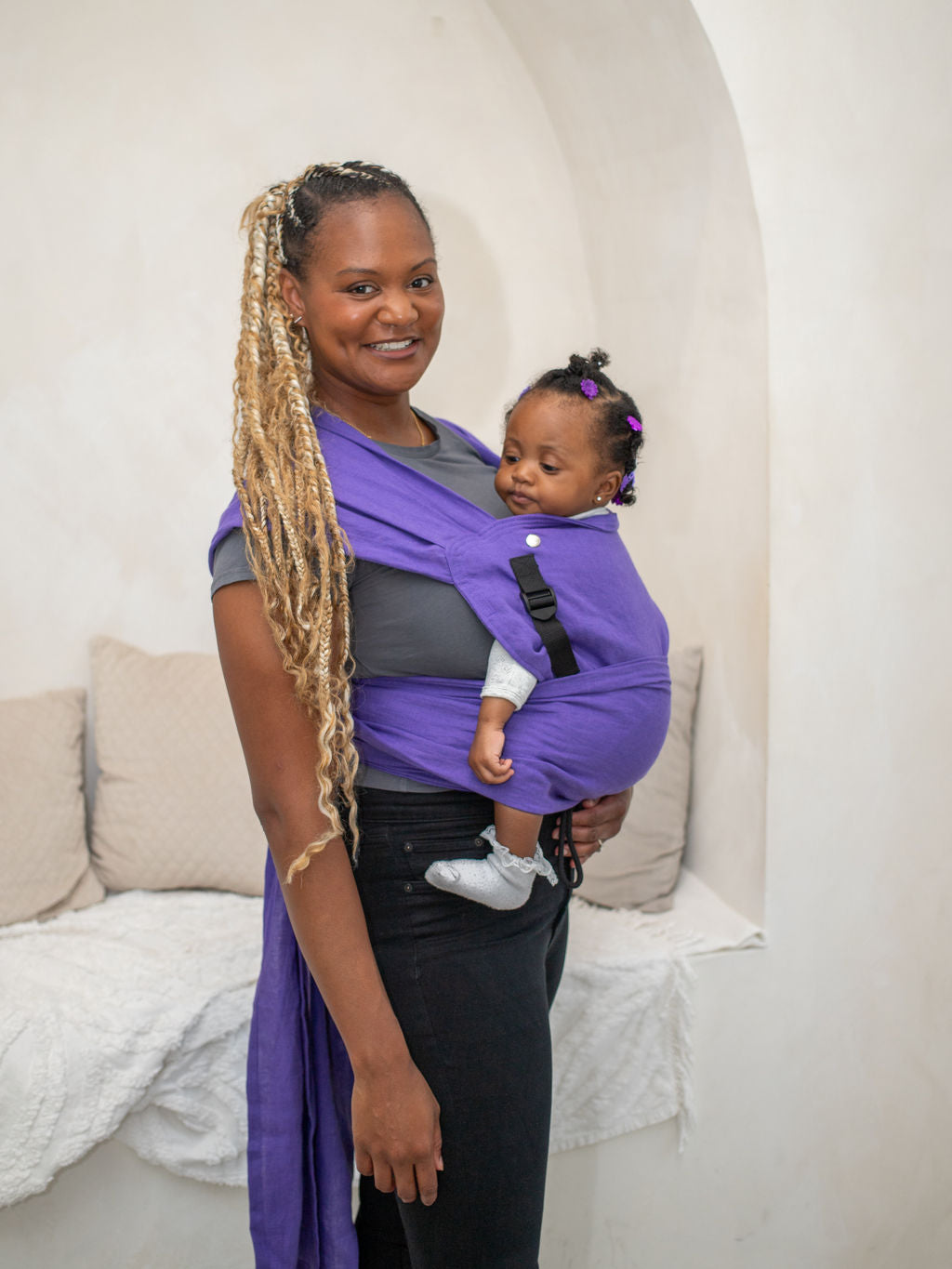 KIN | Mei Dai | Half-Buckle | Ergonomic Baby Carrier