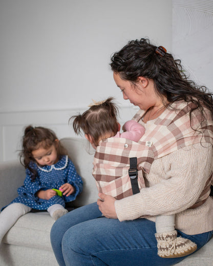 KIN | Mei Dai | Half-Buckle | Ergonomic Baby Carrier